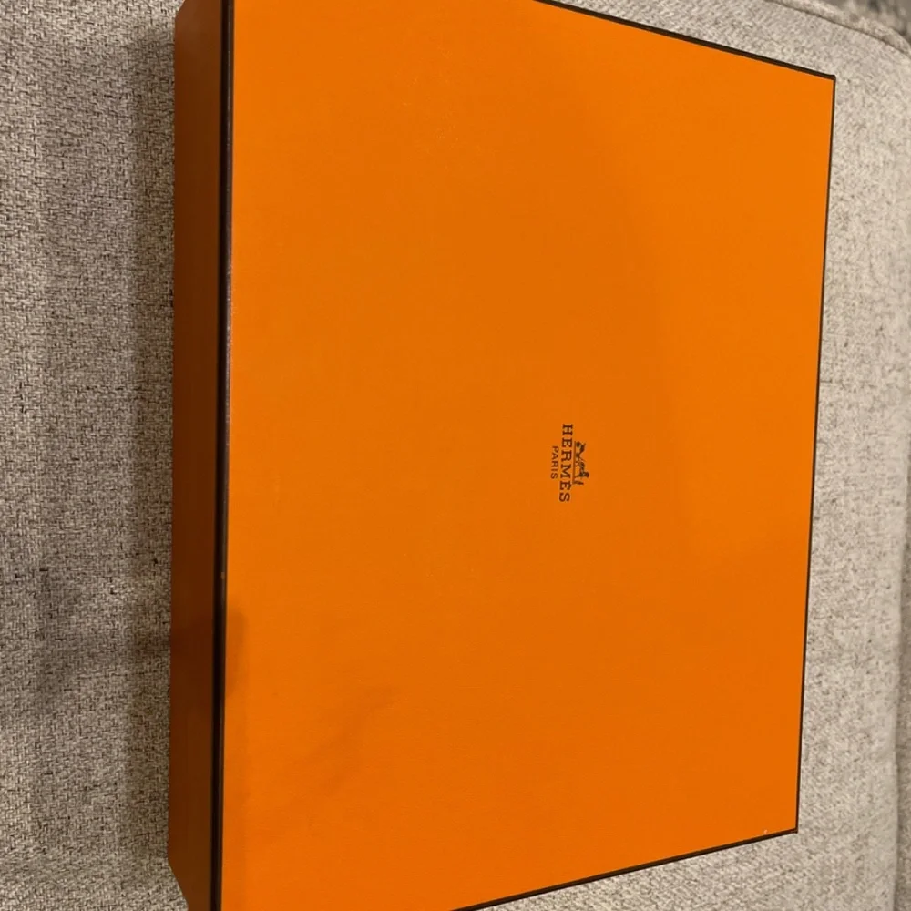 Hermes Oran Sandals - Picture 5 of 5